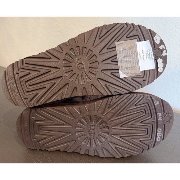 UGG Australia Women's Size 8 Classic Cardi Cable Knit Boots Dark Brown - Picture 13 of 14